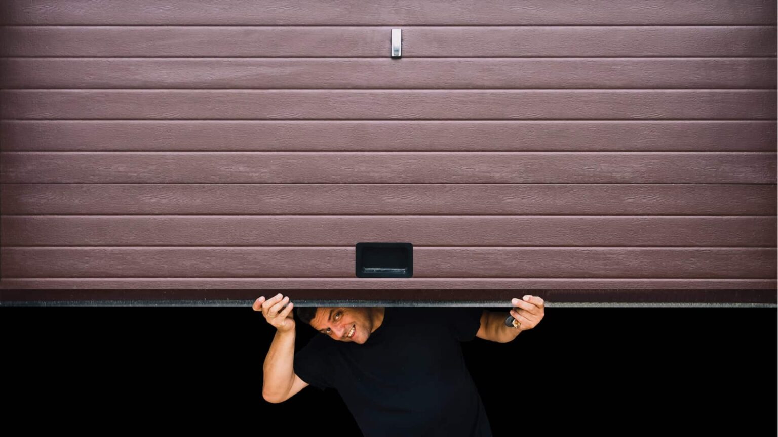 Top Reasons Your Garage Door Isn’t Closing Properly